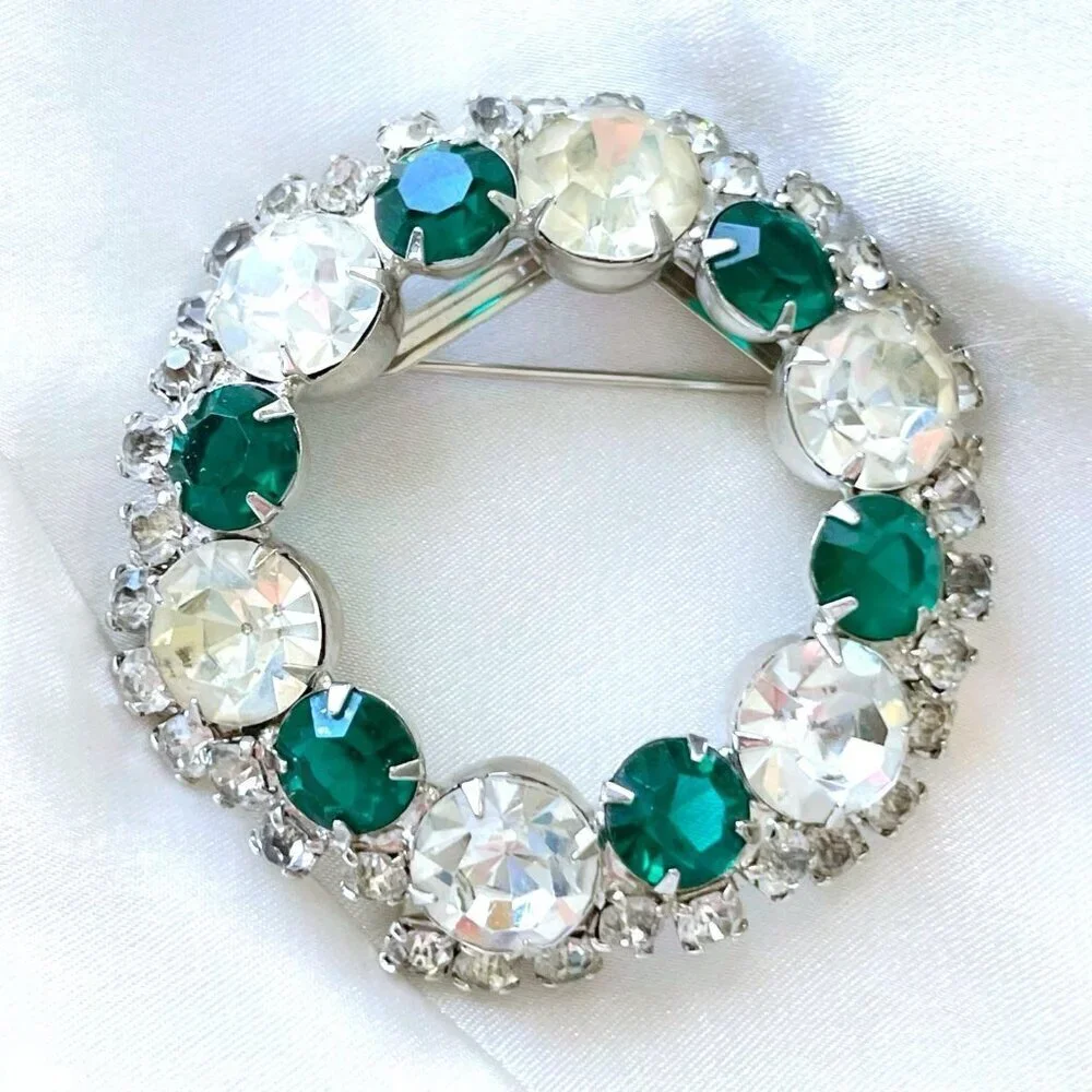 Vintage 1950s Rhinestone Brooch Clear Green Layered Domed Round Wreath Holiday
